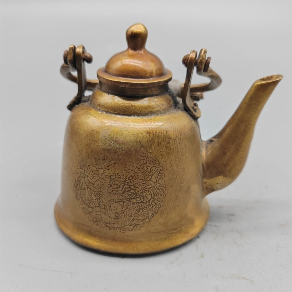 Collectible Vintage Wine - Antika Vintage Eski Koleksiyon Pirinç Kaldırma